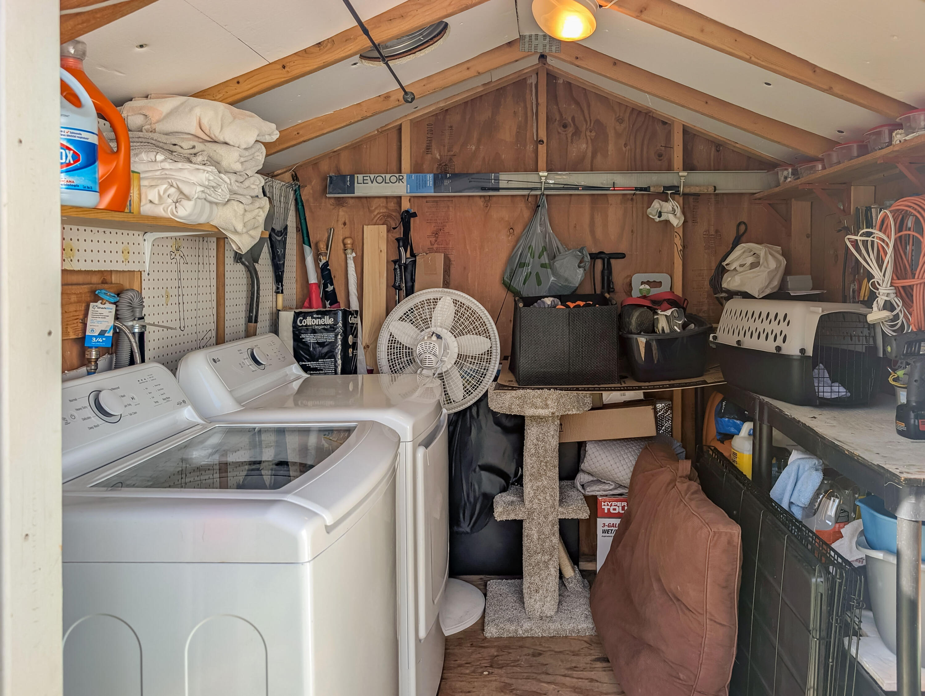 70200 Dillon Road, Unit 425 Desert Hot Springs, CA 92241 - Photo 23 of 28 a view of storage and utility room