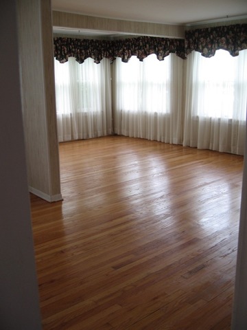 79 Roberts Road Inverness, IL 60067 - Photo 2 of 20