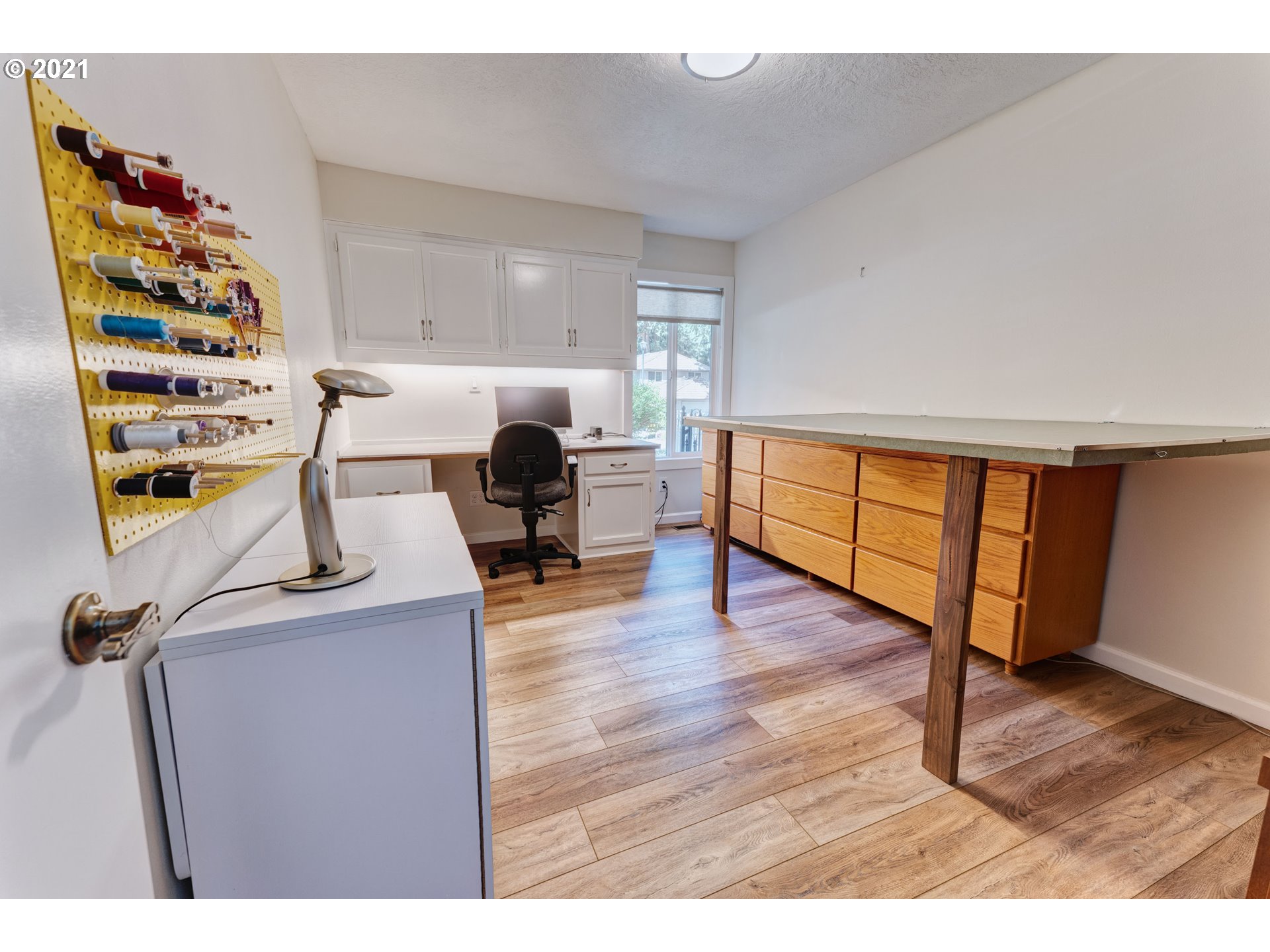 17160 Southwest Rivendell Drive Portland, OR 97224 - Photo 22 of 31 Gallery Image 22