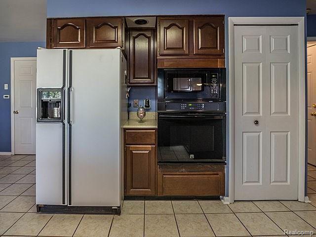 7176 Hatchery Road Waterford, MI 48327 - Photo 30 of 61 29_18.jpg