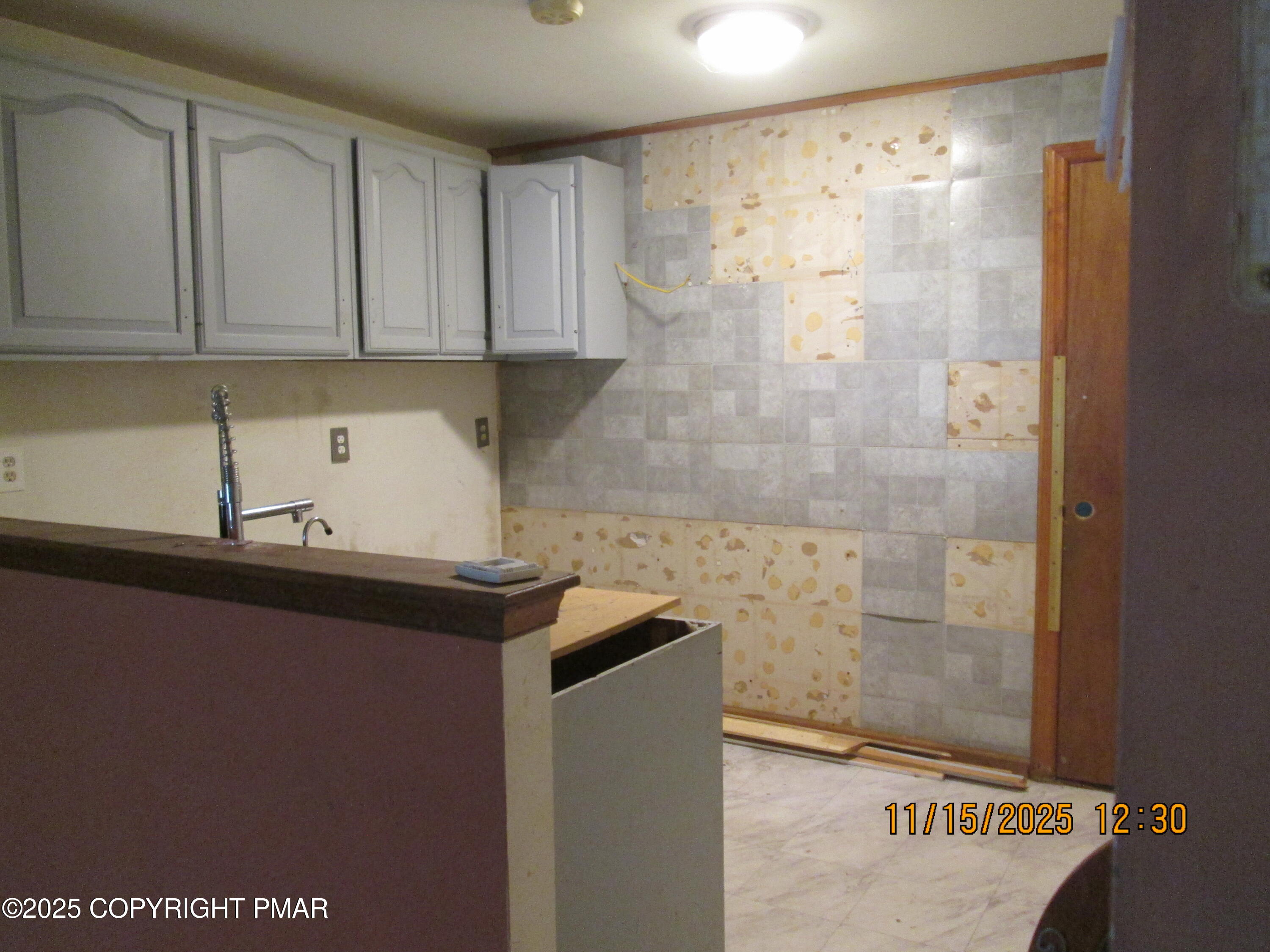 638 Sunset Road Stroudsburg, PA 18360 - Photo 36 of 45 Kitchnette 1