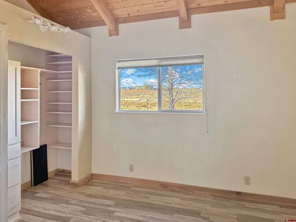 a view of utility room