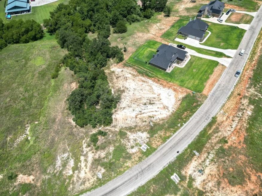 1077 Gonzollas Road Springtown, TX 76082 - Photo 9 of 10