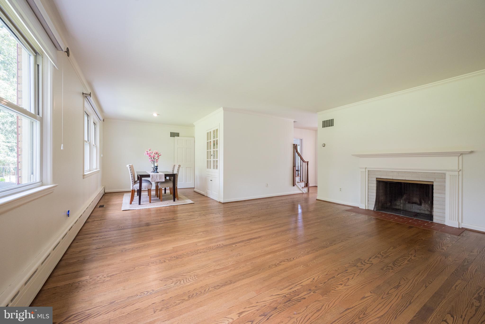 217 Cheltenham Road Newark, DE 19711 - Photo 26 of 53 Living Room with Fireplace