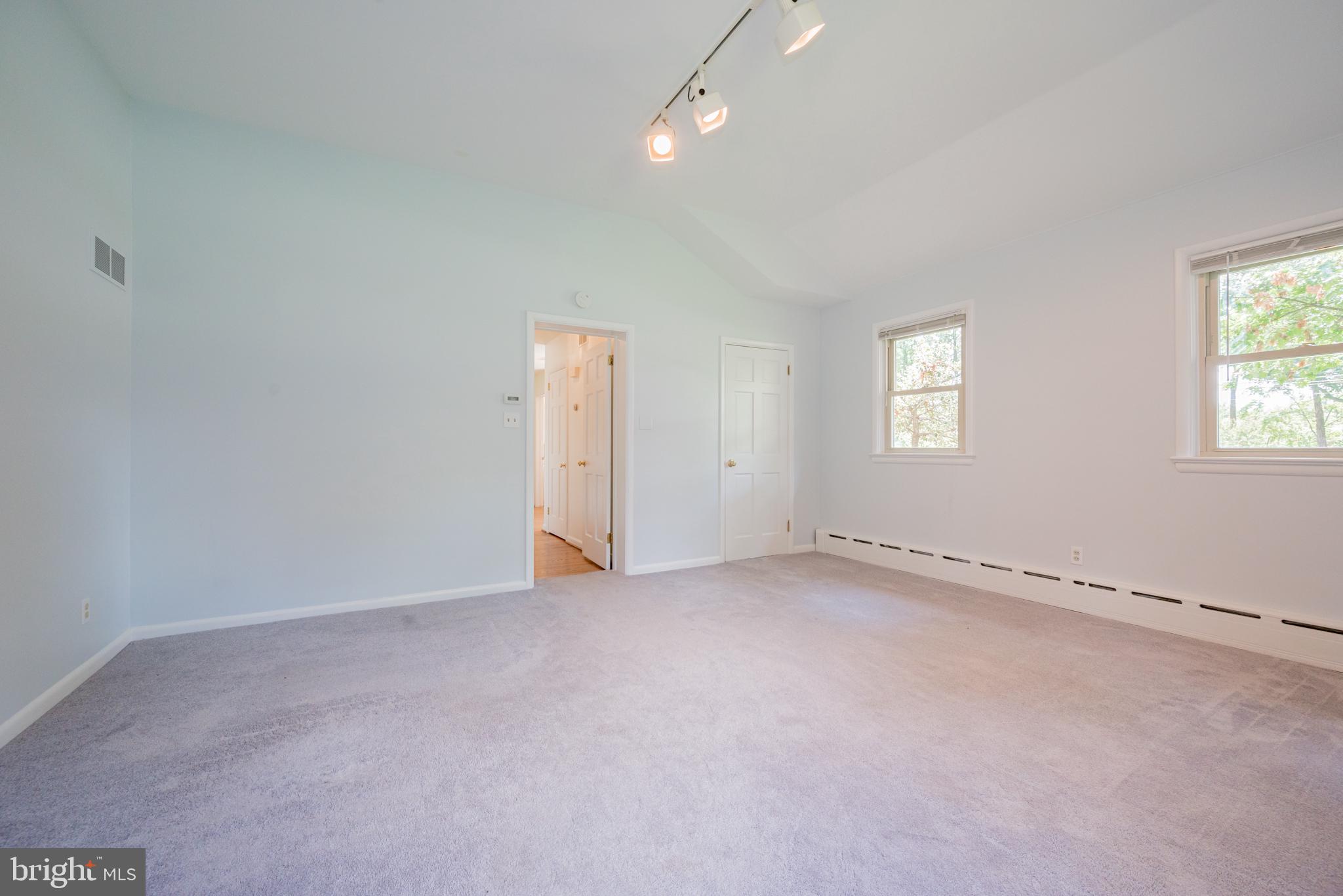 217 Cheltenham Road Newark, DE 19711 - Photo 32 of 53 Main Floor Primary Bedroom with Walk In Closet