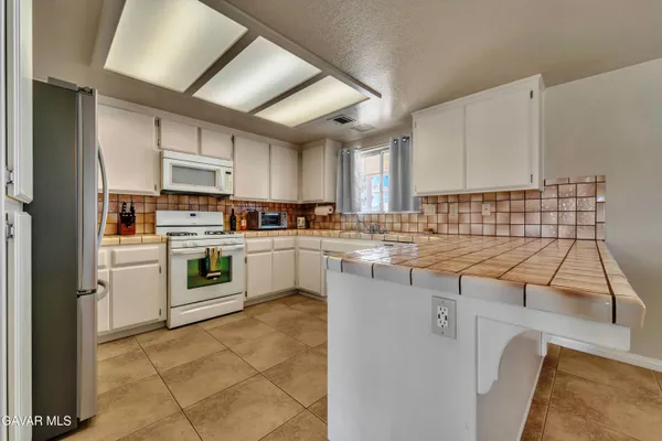 $499,900 | 8016 Avenue D 12 W Lancaster Ca West, Lancaster, CA 93536