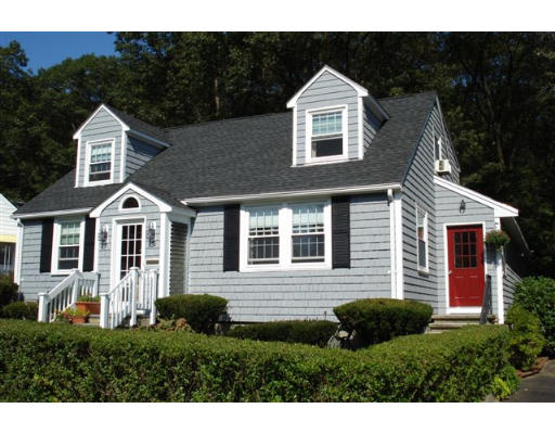 34 Wheelock Road Waltham, MA 02453 - Photo 1 of 14 Gallery Image 1