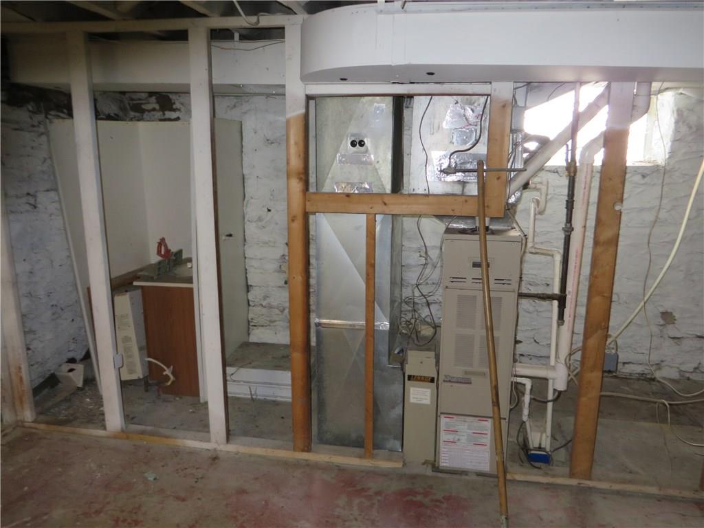 325 Evergreen Road Pittsburgh, PA 15209 - Photo 23 of 25 Furnace with central a/c