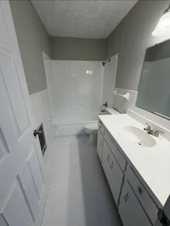 $1,595 | 302 A Dobbins Pike, Gallatin, TN 37066