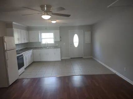 $1,595 | 302 A Dobbins Pike, Gallatin, TN 37066