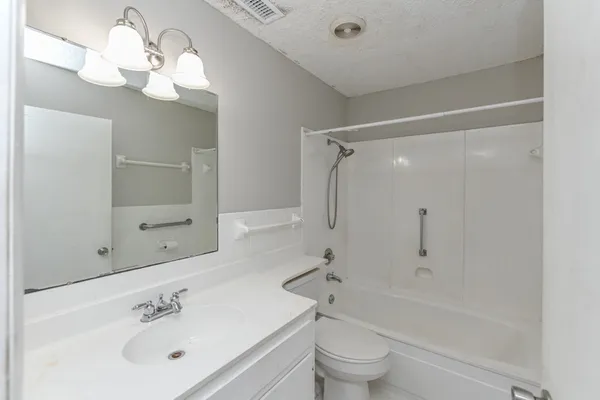 $1,695 | 302 A Dobbins Pike, Gallatin, TN 37066