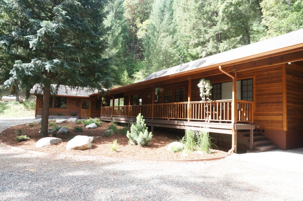 72 Spring Hill Road Weaverville, CA 96093 - Photo 2 of 24 Front of Home