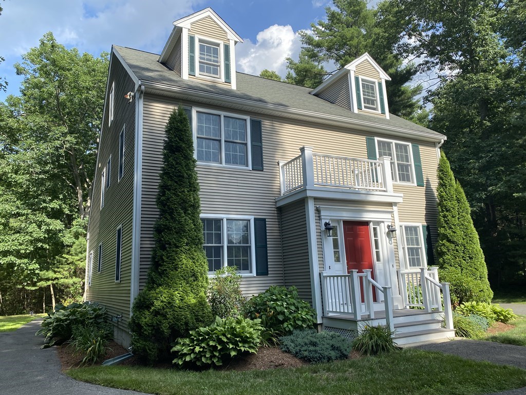 11 Averill Road, Unit 1 Middleton, MA 01949 - Photo 1 of 28 Gallery Image 1