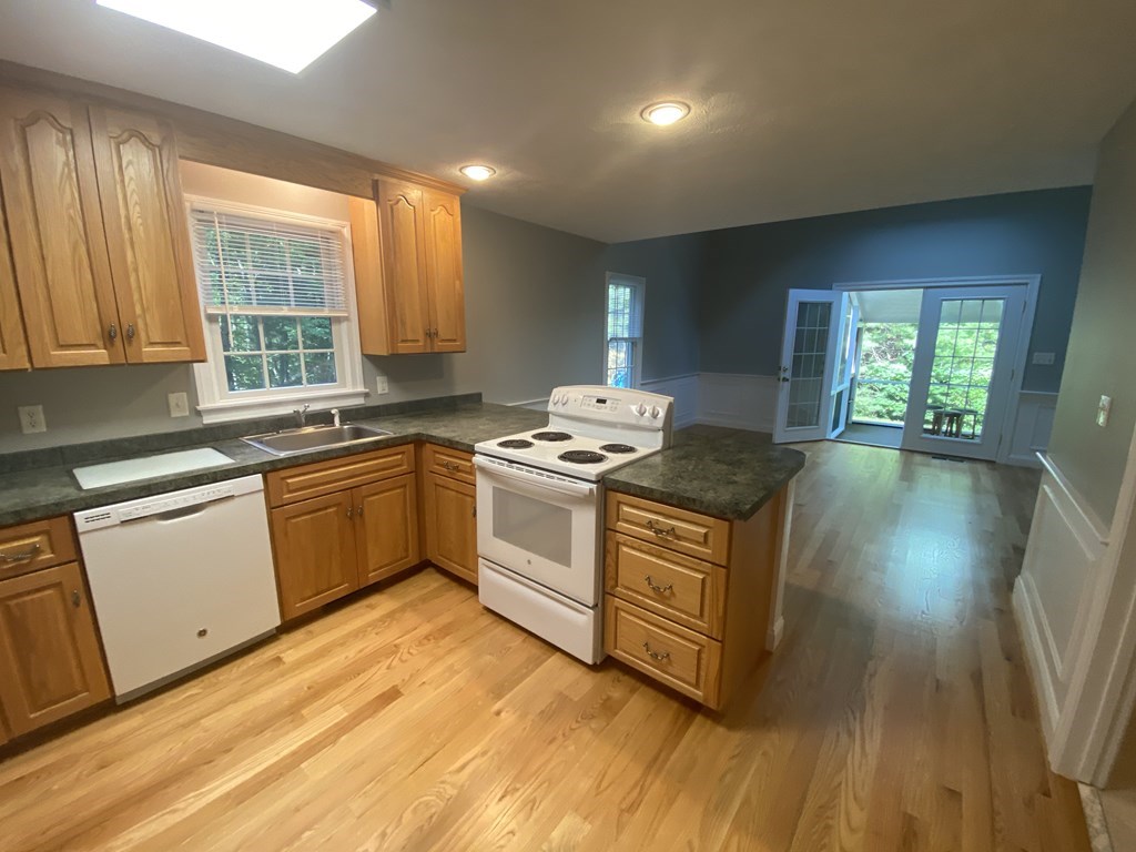 11 Averill Road, Unit 1 Middleton, MA 01949 - Photo 2 of 28 Gallery Image 2