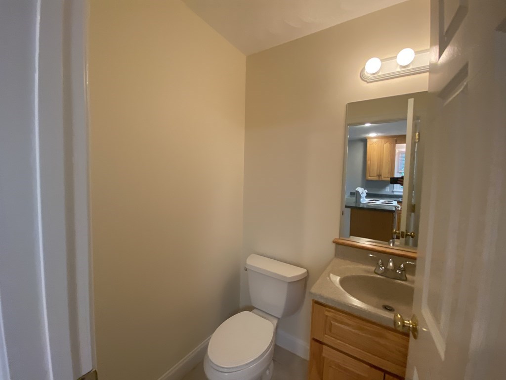 11 Averill Road, Unit 1 Middleton, MA 01949 - Photo 6 of 28 Gallery Image 6