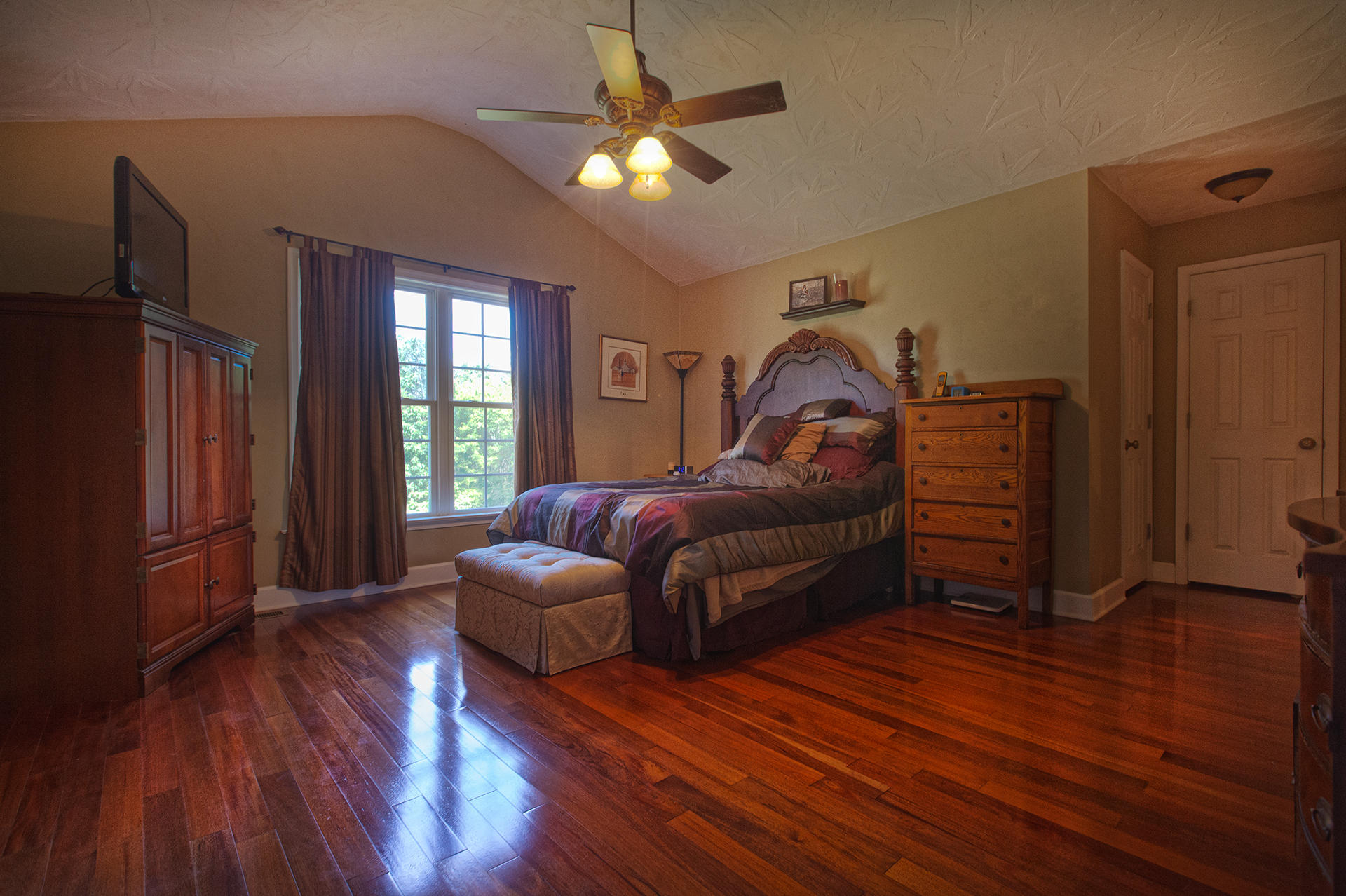1354 Mead Valley Road Moneta, VA 24121 - Photo 14 of 30 Master Bedroom