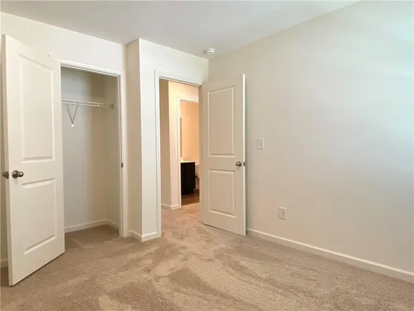 $1,695 | 239 Grand Central Way, Cartersville, GA 30120