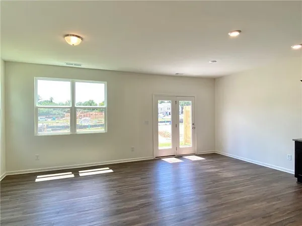 $1,695 | 239 Grand Central Way, Cartersville, GA 30120