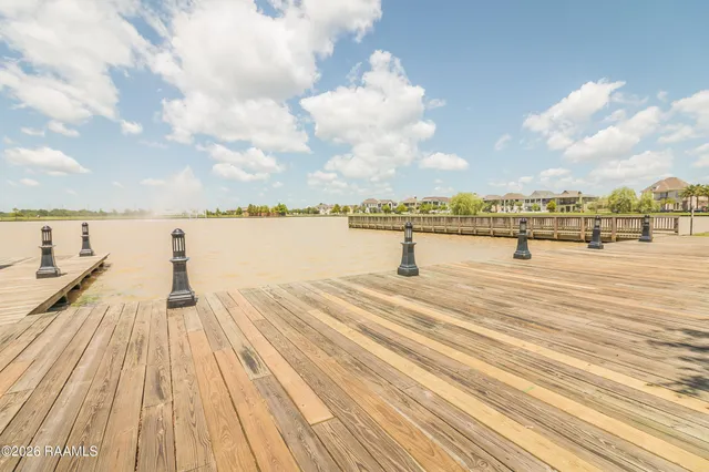 $319,999 | 108 Harbourside Drive, Youngsville, LA 70592