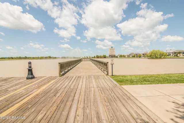 $319,999 | 108 Harbourside Drive, Youngsville, LA 70592