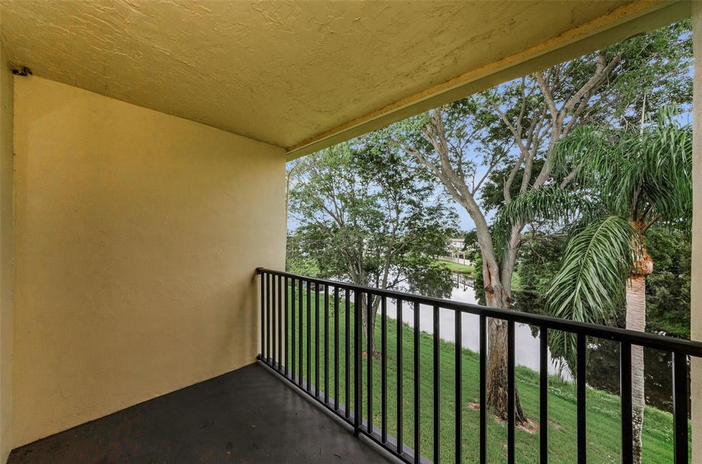1450 Heather Ridge Boulevard, Unit 307 Dunedin, FL 34698 - Photo 3 of 41