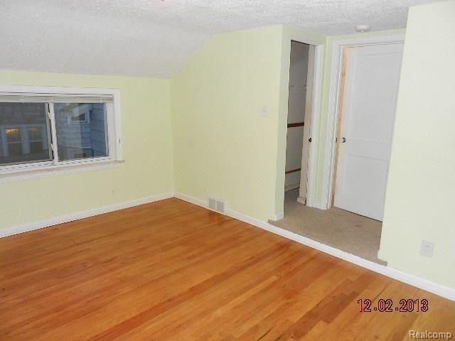 3250 Cumberland Road Berkley, MI 48072 - Photo 22 of 27 DSCN6739.jpg