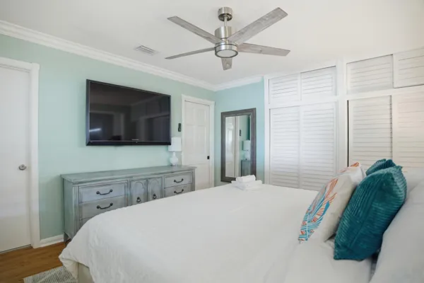 $4,500 | 525 North L Street, Lake Worth Beach, FL 33460