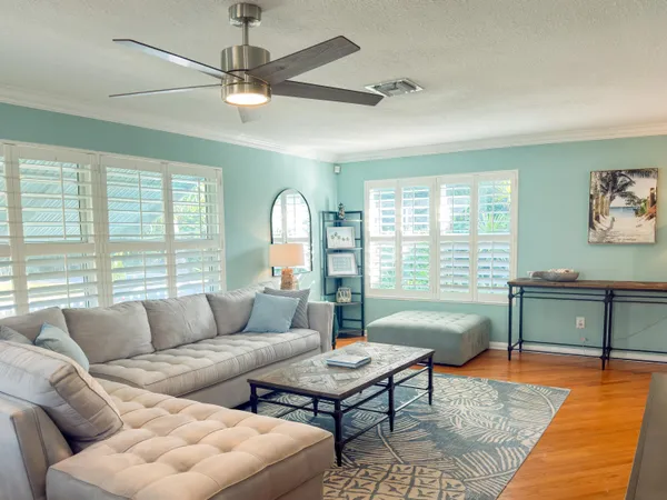 $4,500 | 525 North L Street, Lake Worth Beach, FL 33460