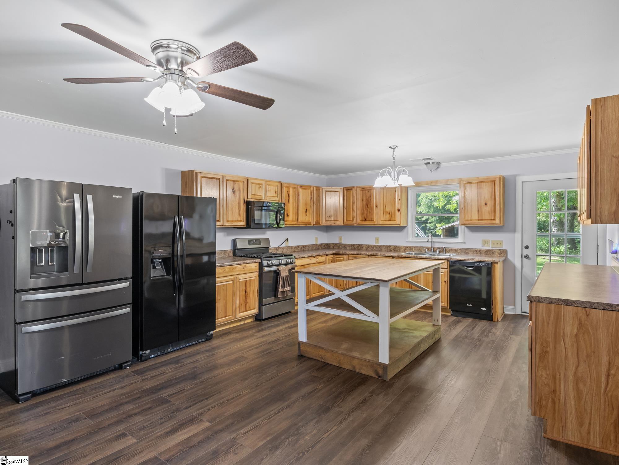 1125 Friendship Road Seneca, SC 29678 - Photo 10 of 45