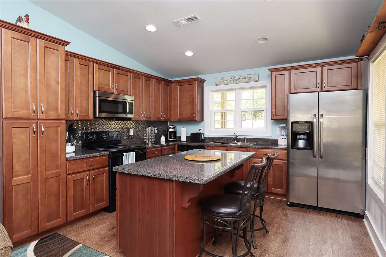 210 Jones Road Smithfield, NC 27577 - Photo 22 of 25 Guest House Kitchen