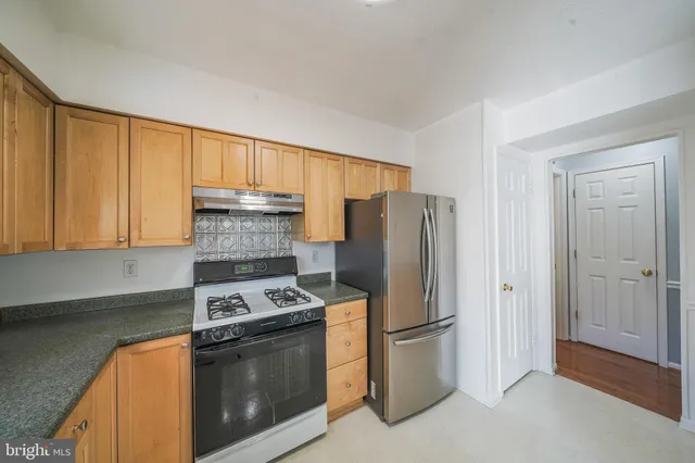 $2,395 | 19611 Rhinestone Drive, Germantown, MD 20874