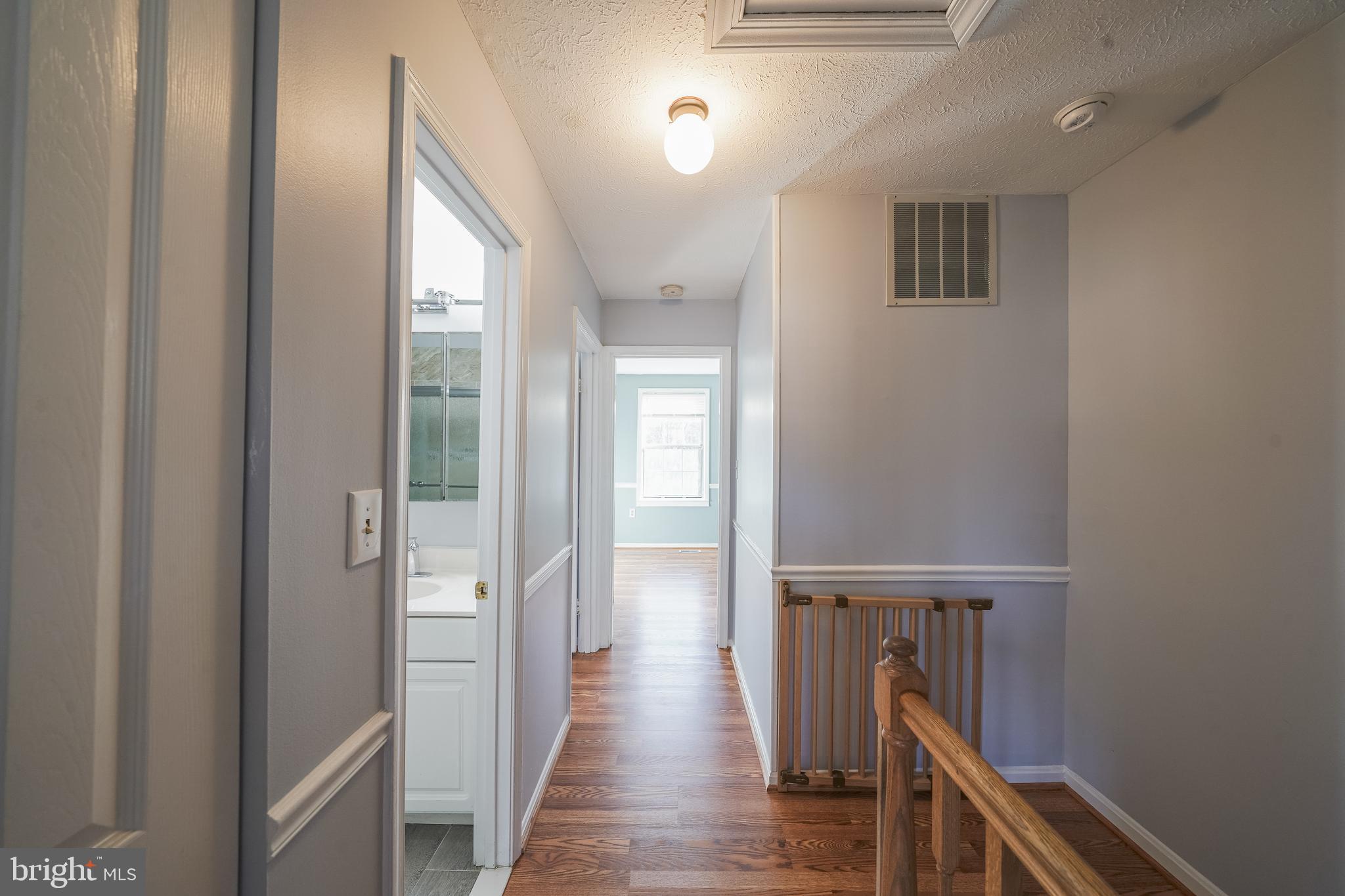 19611 Rhinestone Drive Germantown, MD 20874 - Photo 20 of 47 upstairs hallway