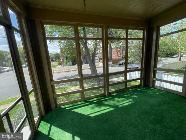 $3,000 | 2011 27th Street South, Arlington, VA 22206