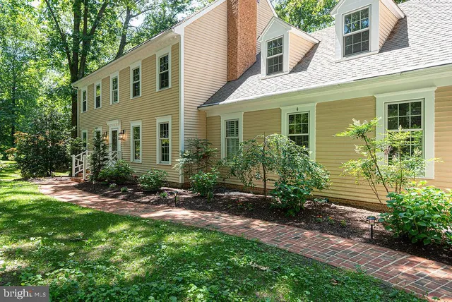 $625,000 | 5686 North Nithsdale Drive, Salisbury, MD 21801