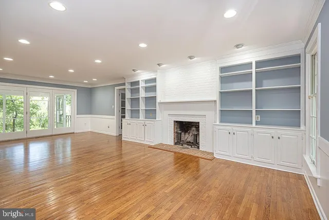 $625,000 | 5686 North Nithsdale Drive, Salisbury, MD 21801