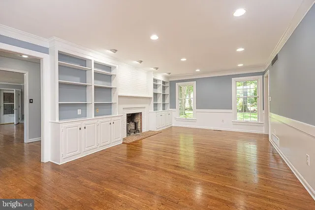 $625,000 | 5686 North Nithsdale Drive, Salisbury, MD 21801