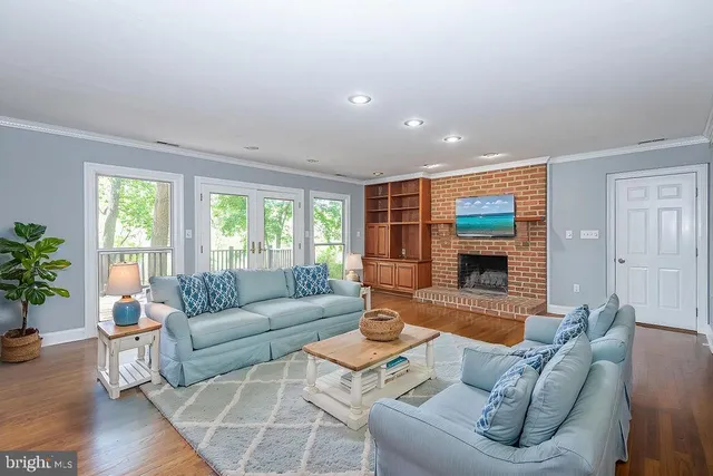 $625,000 | 5686 North Nithsdale Drive, Salisbury, MD 21801