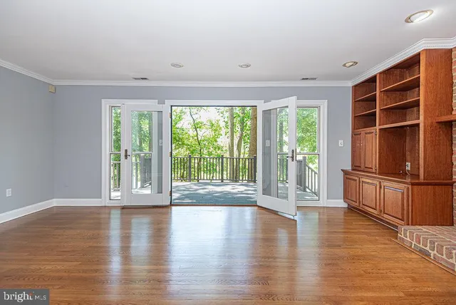 $625,000 | 5686 North Nithsdale Drive, Salisbury, MD 21801