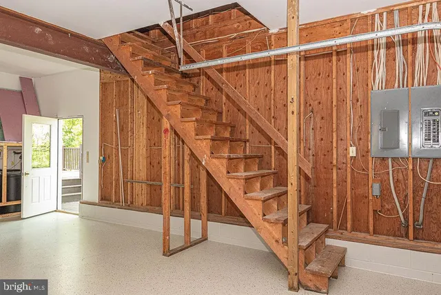 $625,000 | 5686 North Nithsdale Drive, Salisbury, MD 21801