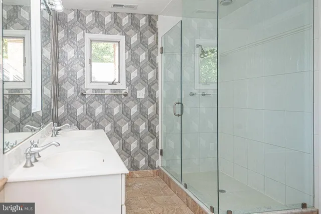 $625,000 | 5686 North Nithsdale Drive, Salisbury, MD 21801