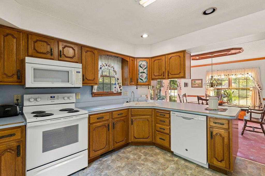 210 Hall Road Aliquippa, PA 15001 - Photo 5 of 18 Gallery Image 5
