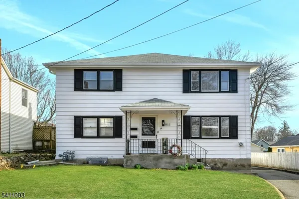 $2,850 | 911 Cedar Street, Boonton, NJ 07005