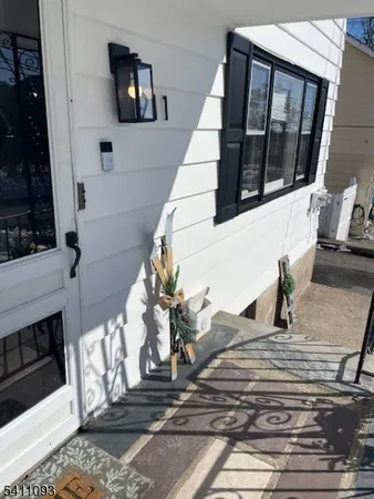 $2,850 | 911 Cedar Street, Boonton, NJ 07005