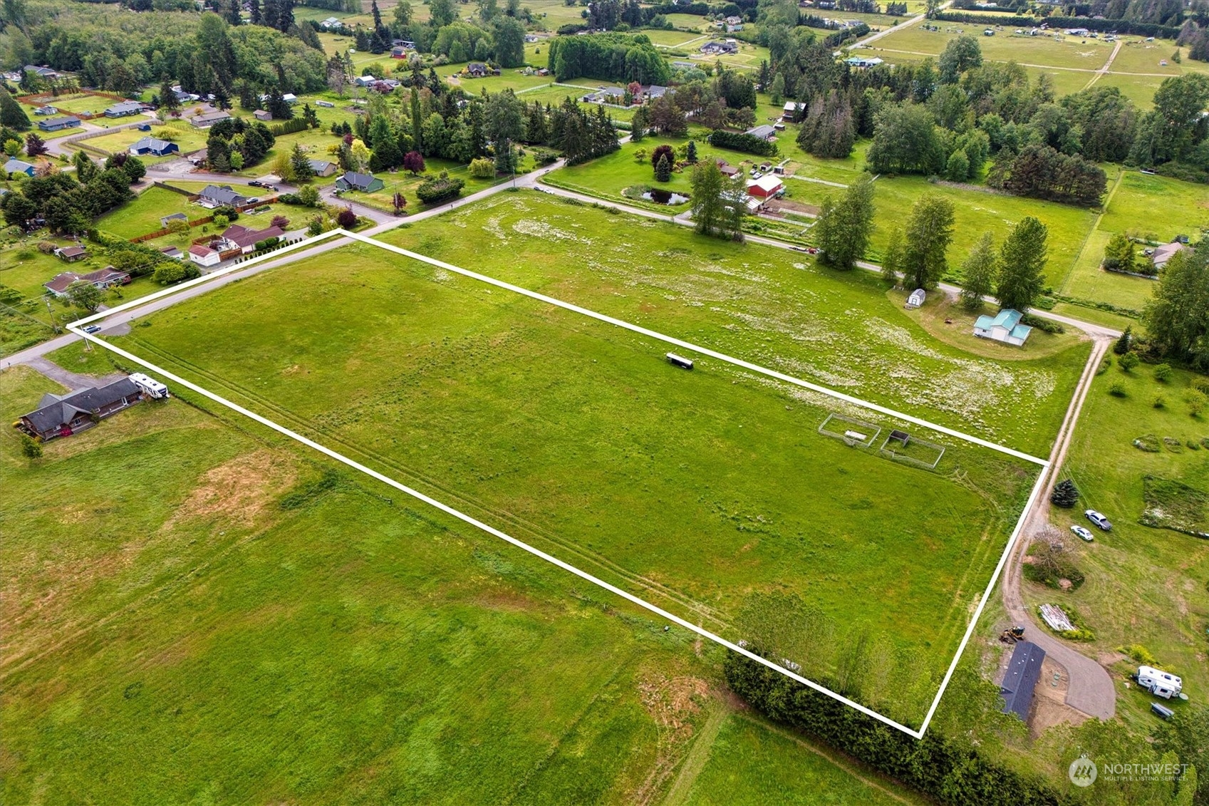 999 Spath Road Sequim, WA 98382 - Photo 12 of 20 a view of a tennis court