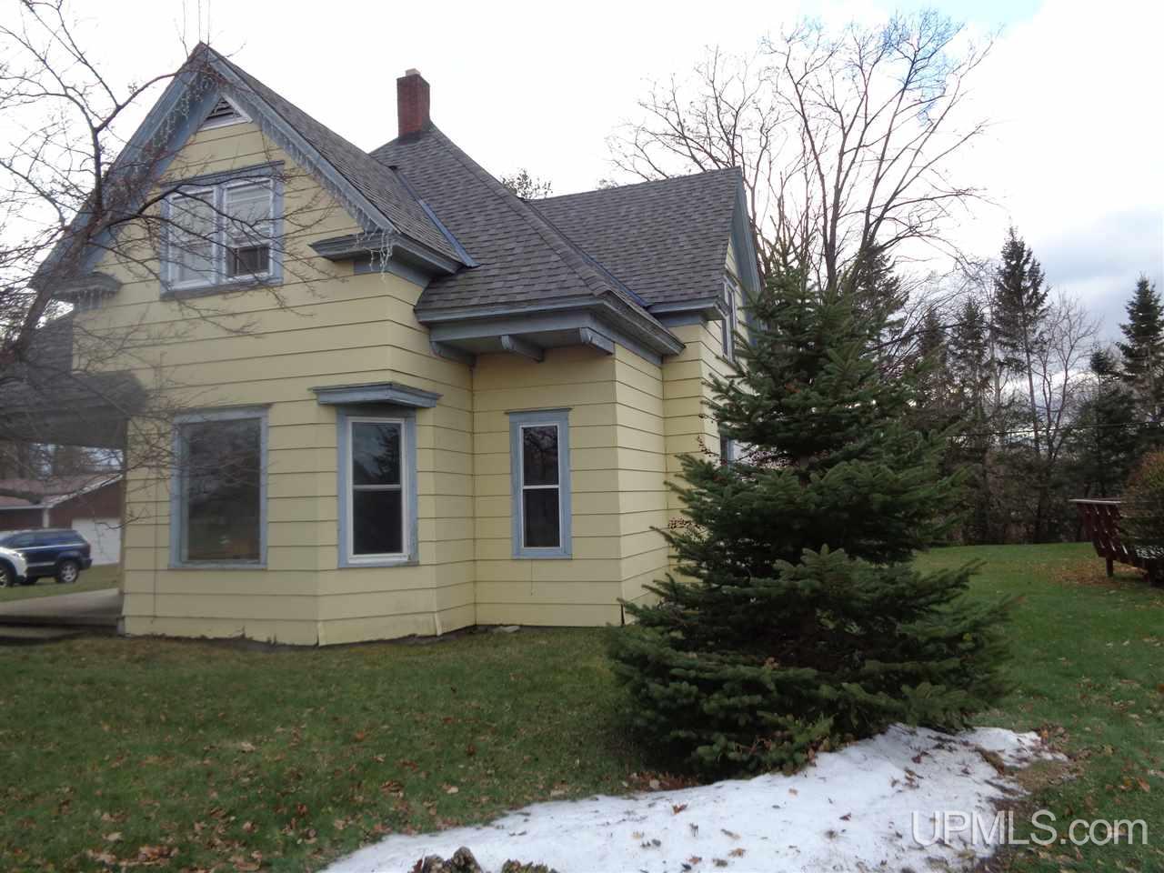 324 Greenland Road Ontonagon, MI 49953 - Photo 3 of 13