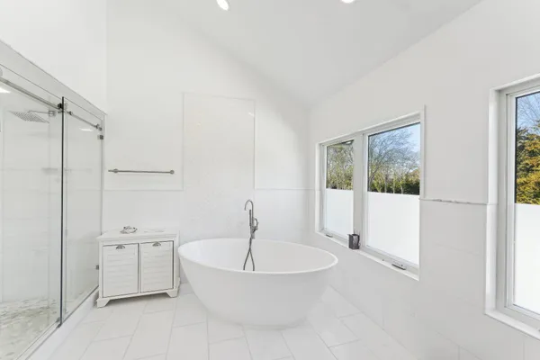 $4,499,000 | 32 Tanners Neck Lane, Westhampton, NY 11977