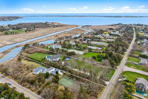 $4,499,000 | 32 Tanners Neck Lane, Westhampton, NY 11977