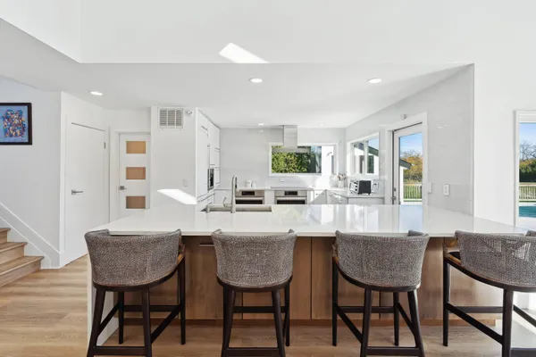 $4,499,000 | 32 Tanners Neck Lane, Westhampton, NY 11977