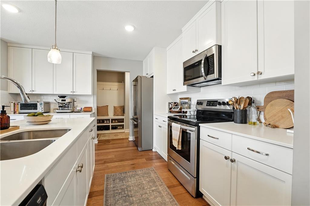 8908 Southwest 9th Street Blue Springs, MO 64064 - Photo 11 of 54