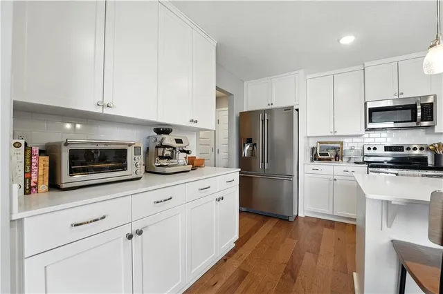 $425,000 | 8908 Southwest 9th Street, Blue Springs, MO 64064